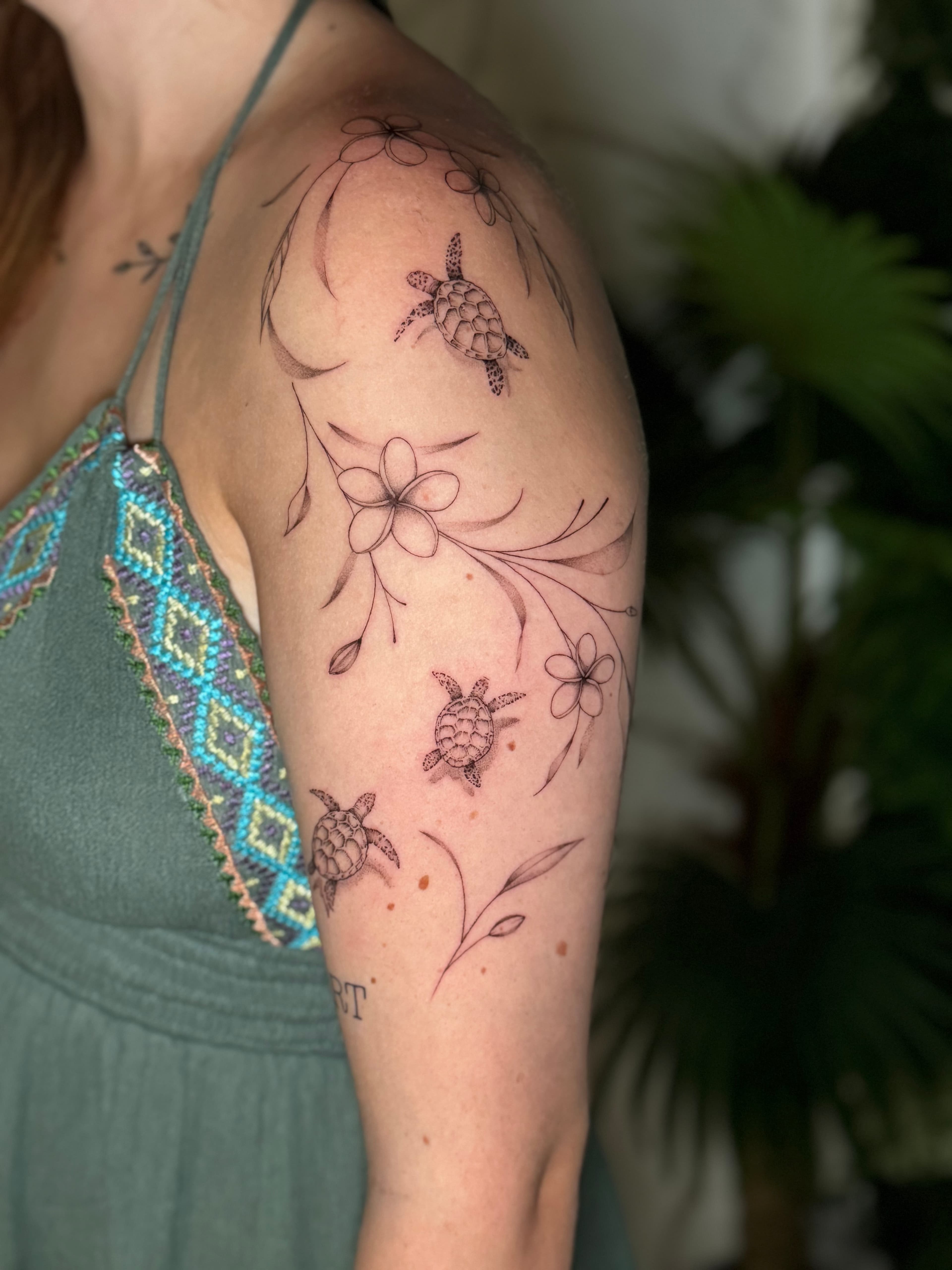 Tatouage réalisé par Mathieu chez Dodo Tattoo, Saint-Louis (La Réunion)