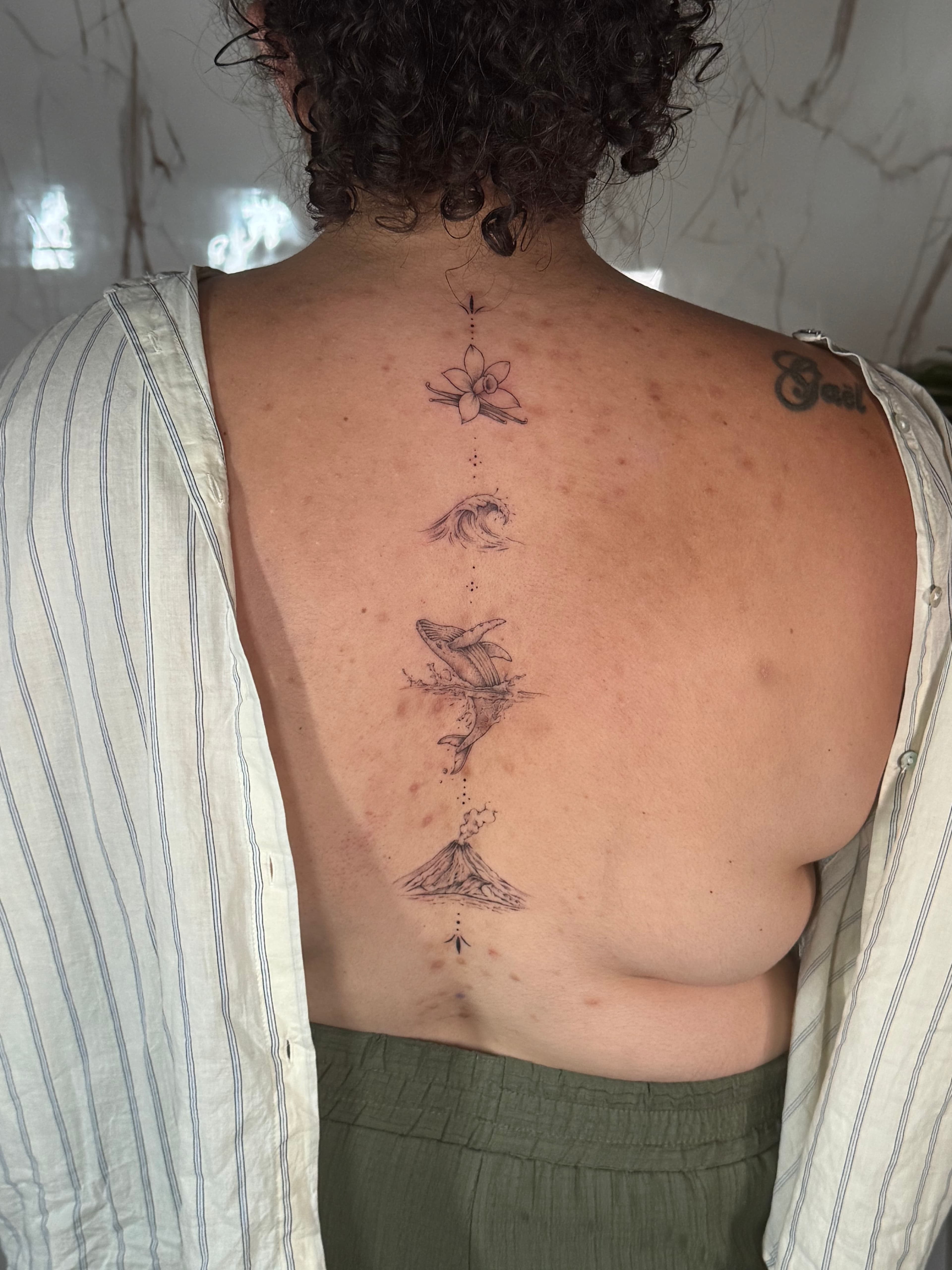 Tatouage réalisé par Mathieu chez Dodo Tattoo, Saint-Louis (La Réunion)